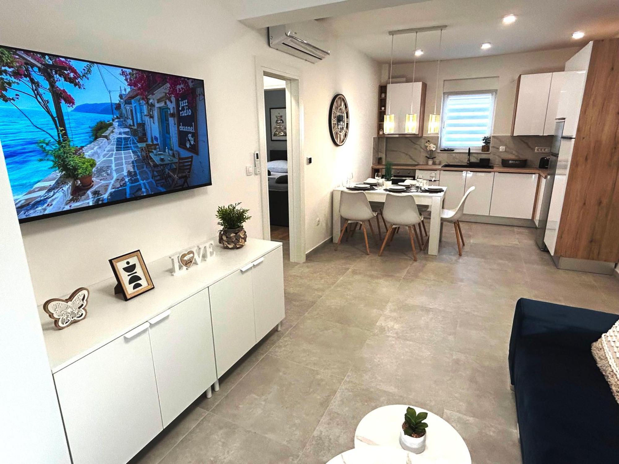 Apartments Town 2 โตรกีร์ ภายนอก รูปภาพ